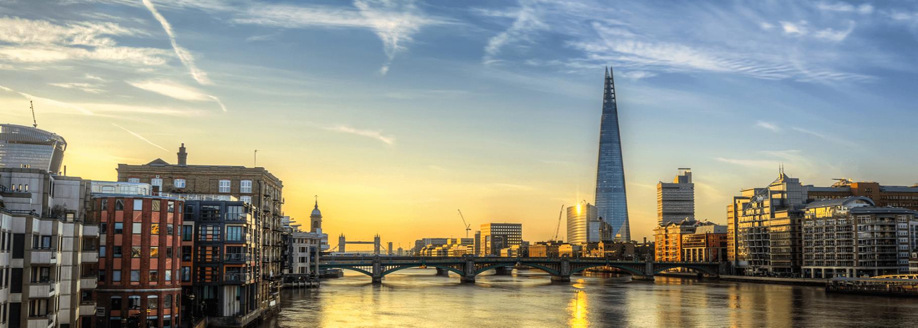 london psychology trip header slk fe dreamstime